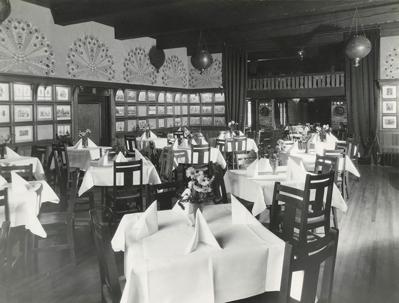 Old Tres Fest Interior